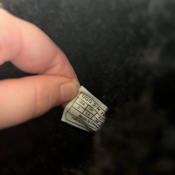 Ugg Bailey Bow black short boots size women’s 7 - Picture 5 of 7